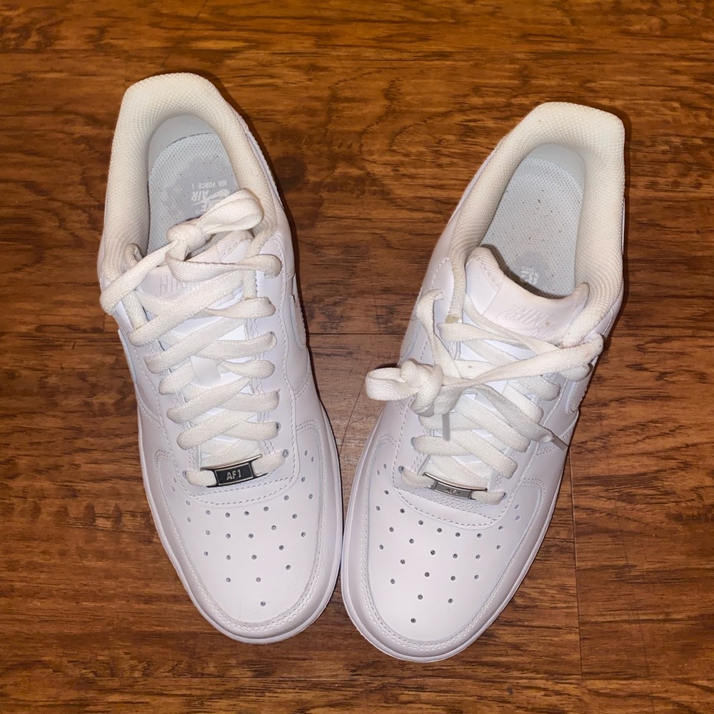 Like New Women's Nike Air Force 1 One Low ‘07